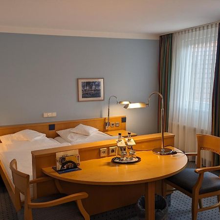 Hotel Gasthof Lang Балинген Экстерьер фото
