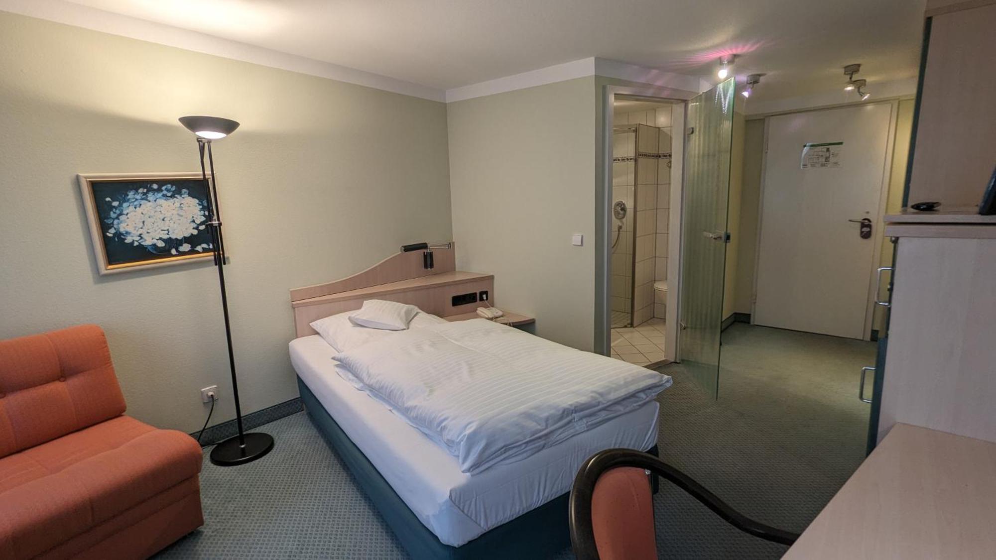Hotel Gasthof Lang Балинген Экстерьер фото